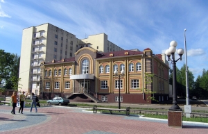 Торговый центр на бульваре Победы в г.Йошкар-Оле